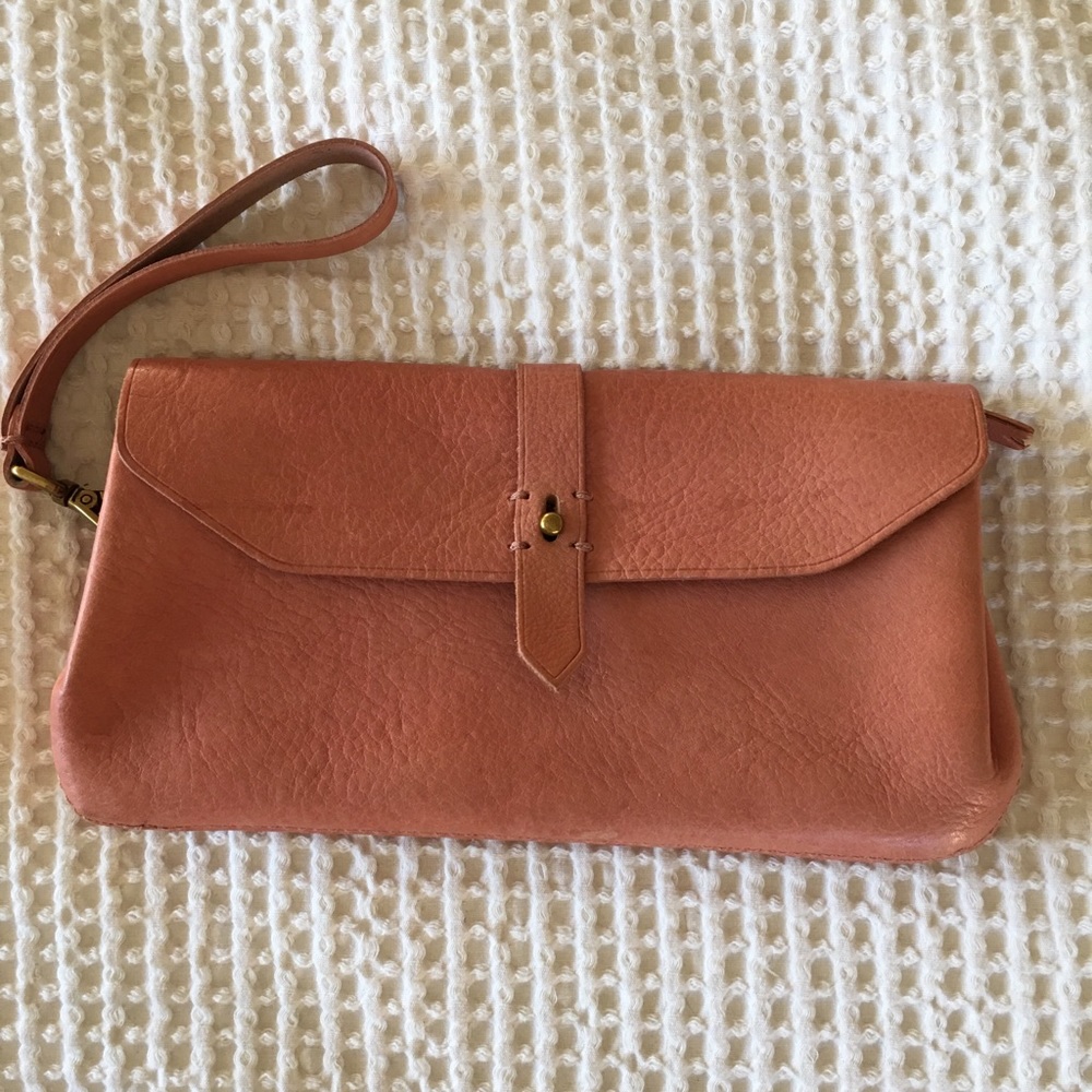 Madewell The Passenger Clutch in dusty pink